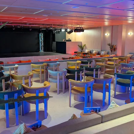 Aqua Onabrava & 4*sup Szálloda 4*
