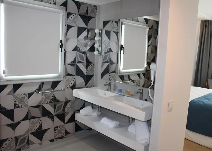 Hotel Aqua Onabrava & 4*sup Santa Susanna